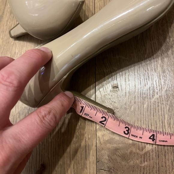 Comfort plus by predictions heels size 7 1/2 - Picture 7 of 7